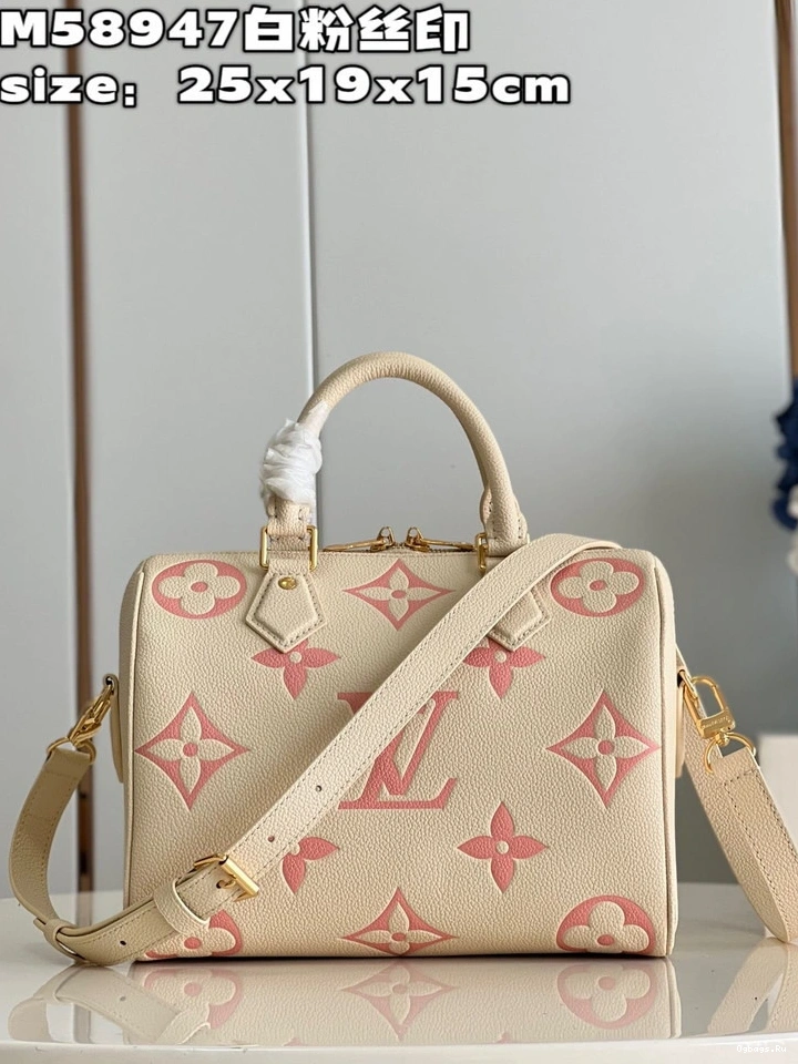 25 LOUIS VUITTON SPEEDY BANDOULIÈRE 0511